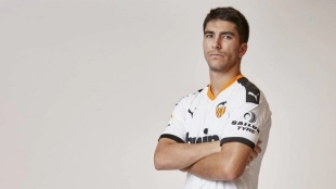 El Valencia se mueve para convencer a Carlos Soler / Valenciacf.com
