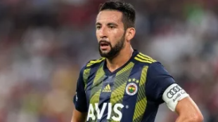 ¿Mauricio Isla al Betis? Estas son las cábalas del lateral derecho "Foto: TNT Sports"