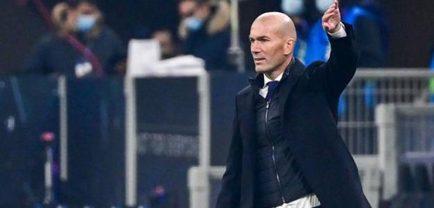 Zidane se moja sobre su futuro: Quiere ser seleccionador francés