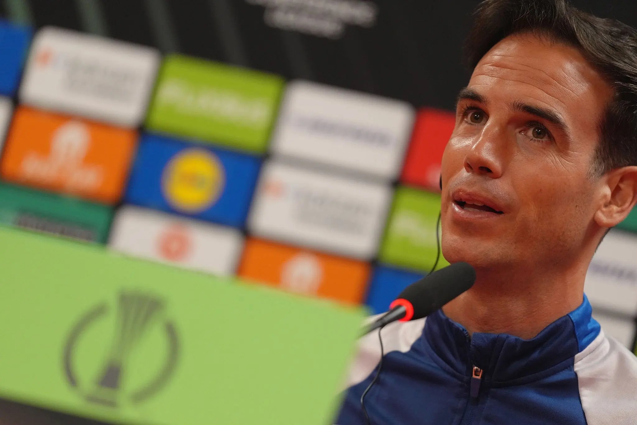 El Villarreal ficha a Íñigo Pérez y provoca un baile de entrenadores en primera