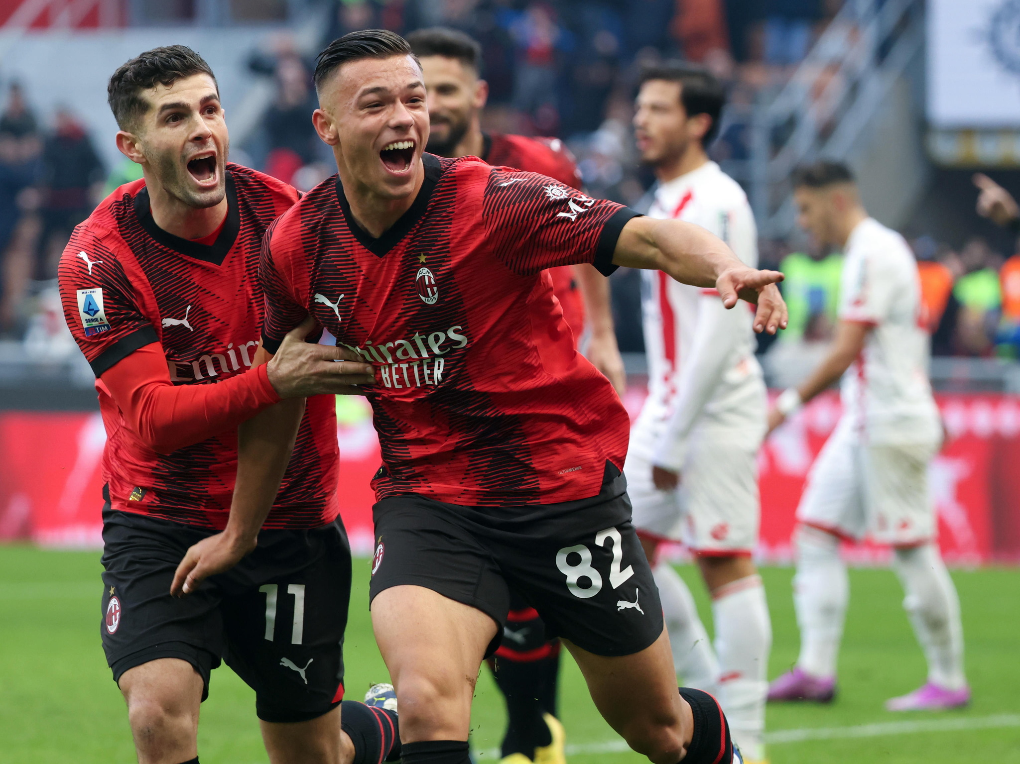Simic es un central formado en la cantera del Milan / EFE