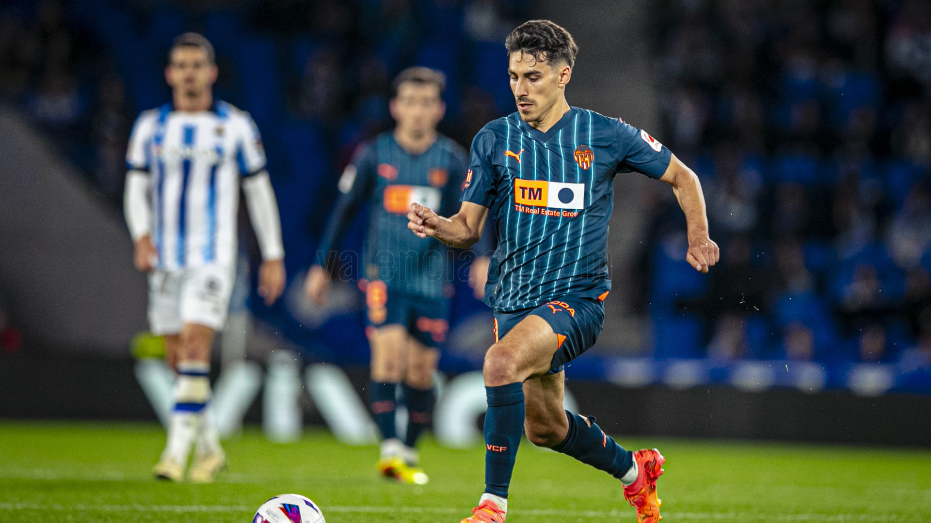 Valencia urges André Almeida to leave