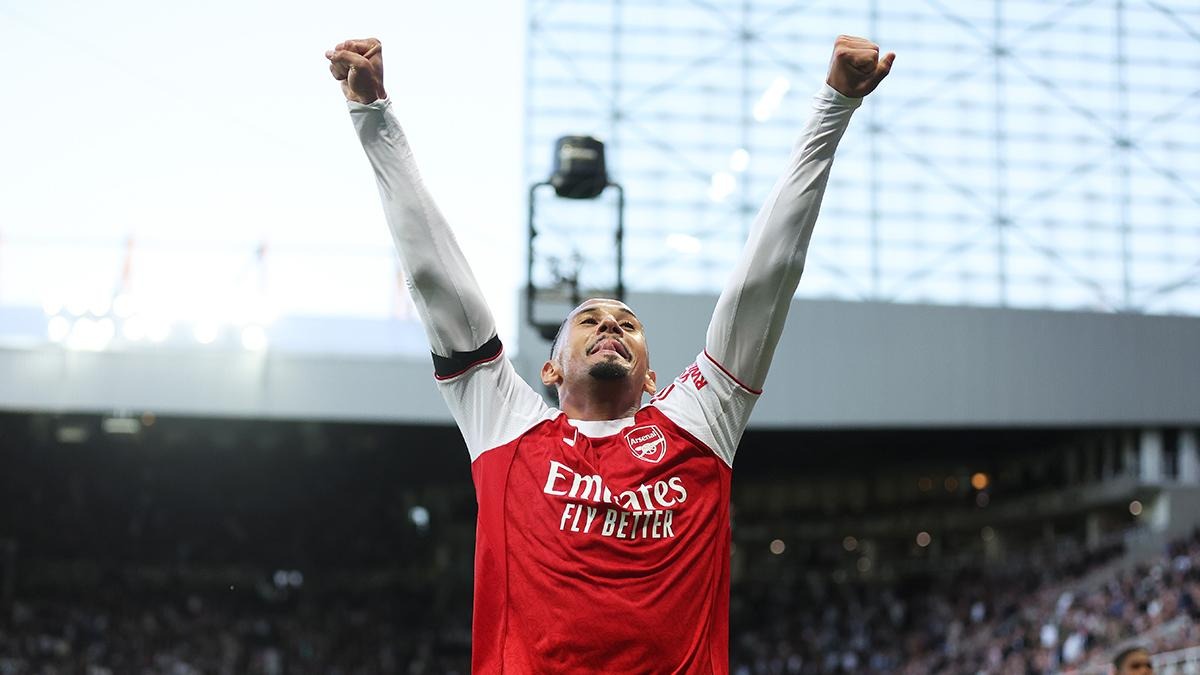 Arsenal renews William Saliba