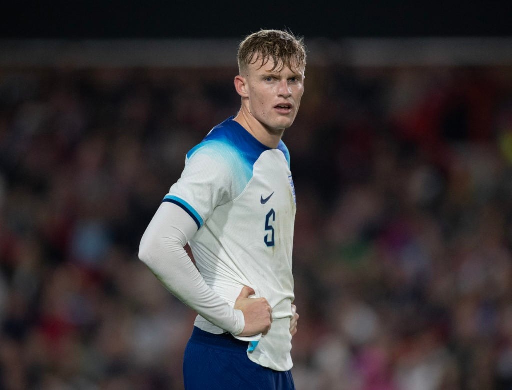 El Everton no escucha ofertas por Branthwaite