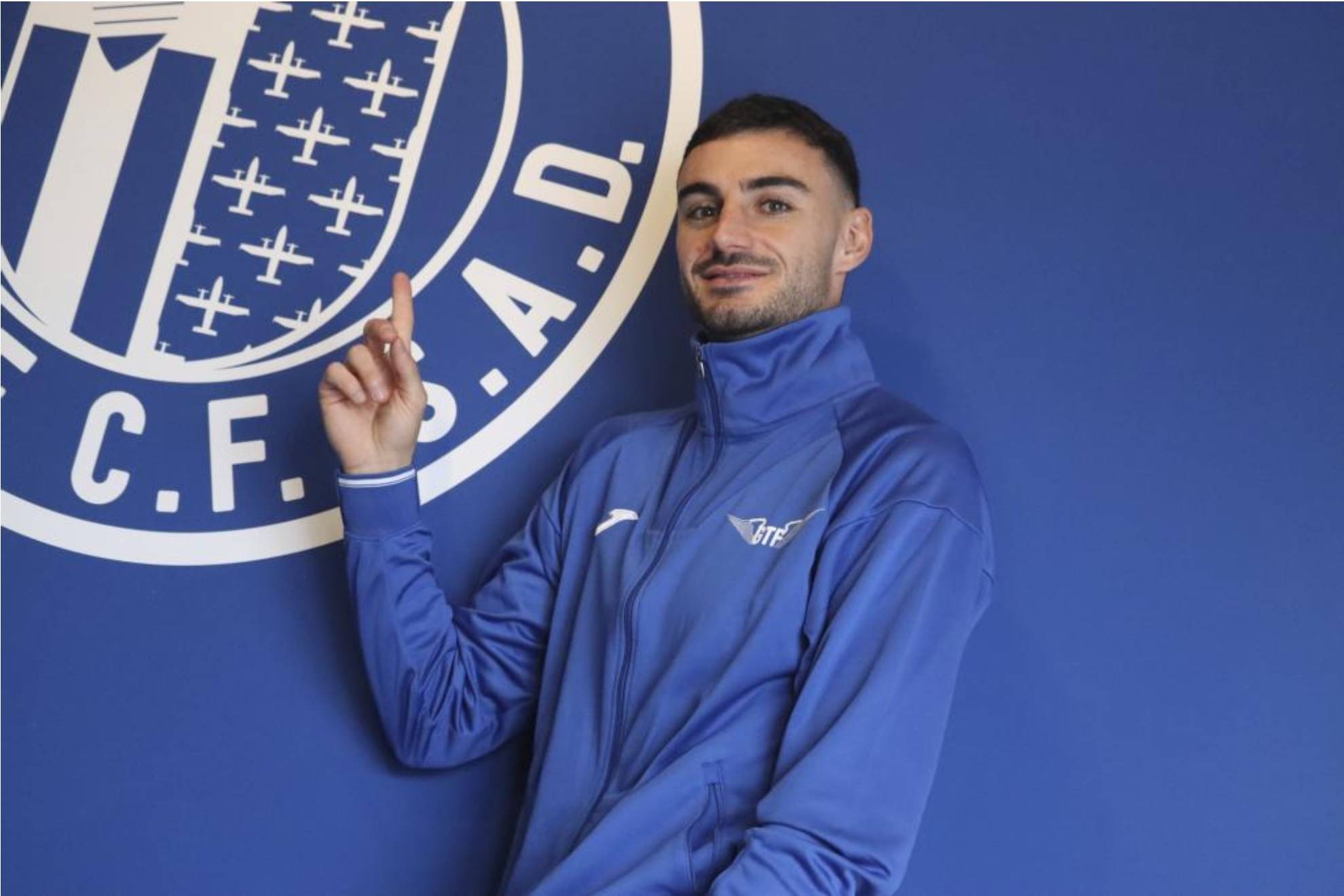 El Sevilla va con todo a por Juan Iglesias