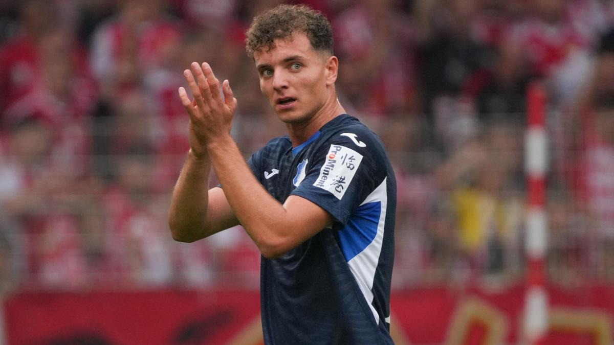 Bayern Múnich pone el ojo en Fisnik Asllani como sucesor de Harry Kane