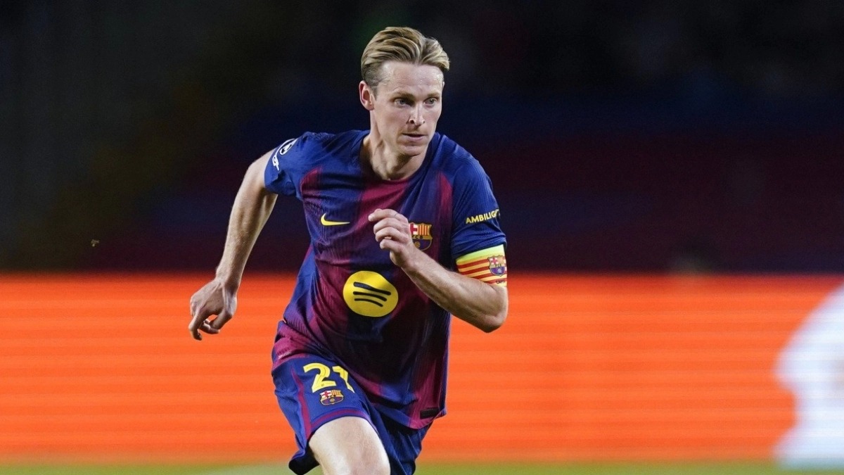 FC Barcelona receives an offer for Frenkie de Jong
