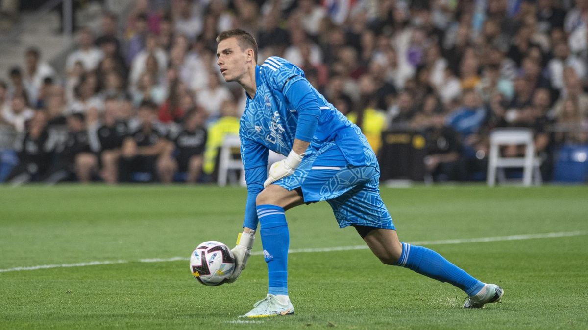 Lunin has an offer to leave Real Madrid