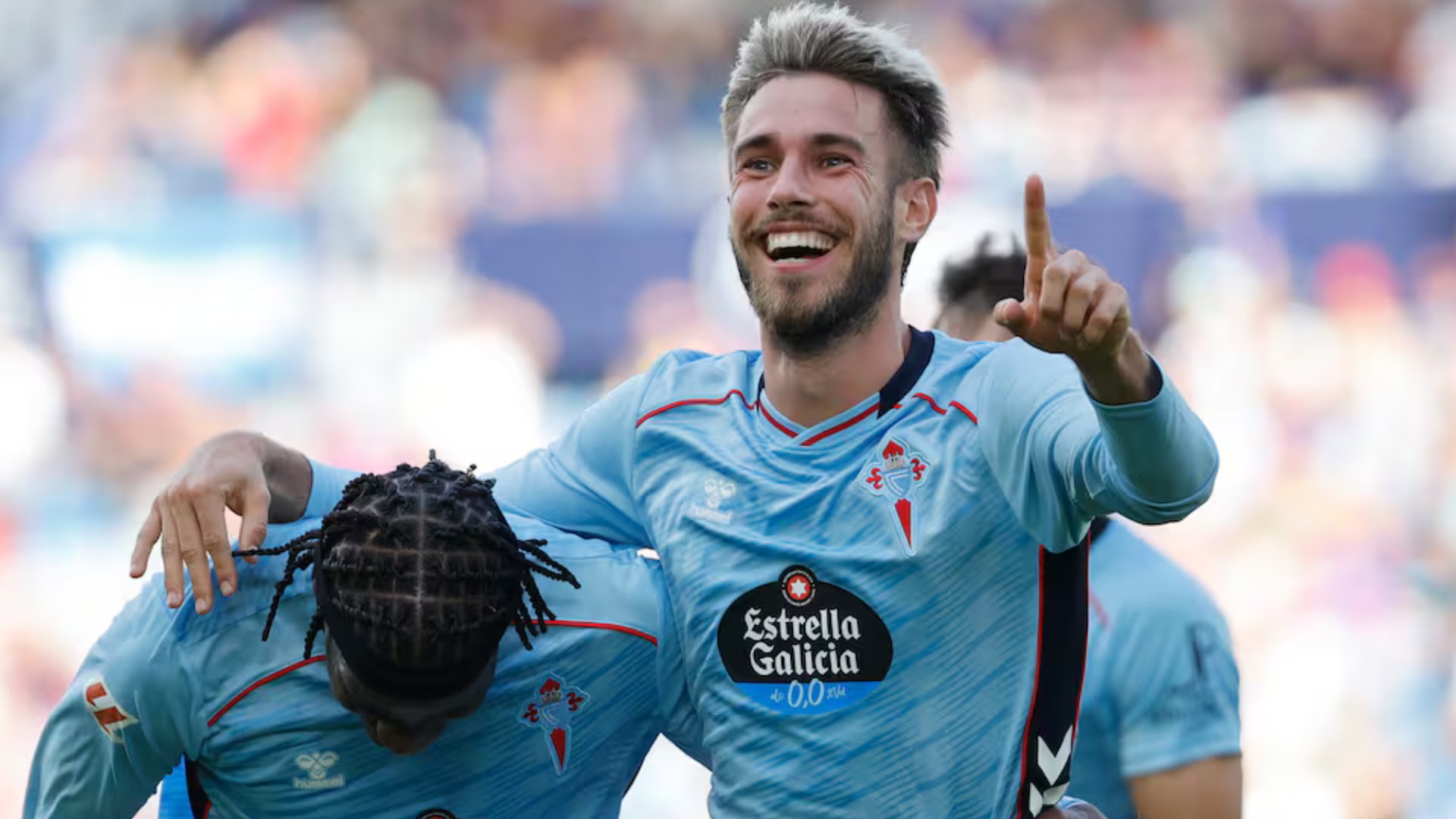 El Celta le pone precio de venta a Óscar Mingueza para enero