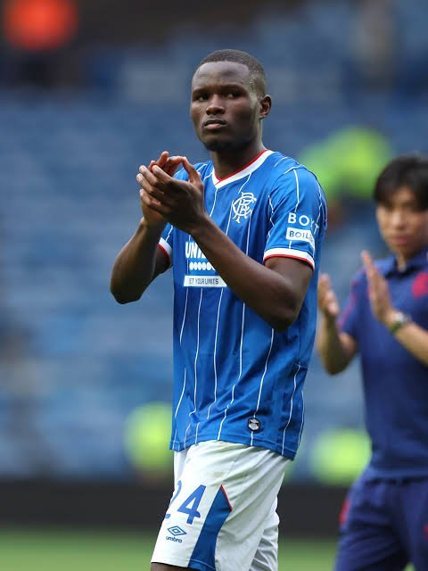 El Sevilla monitorea a Olwethu Makhanya del Rangers para reforzar la defensa en enero