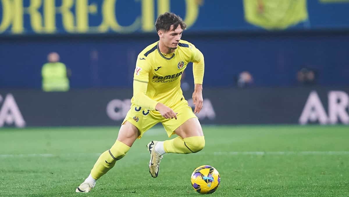 Pau Cabanes, targeted by Real Oviedo