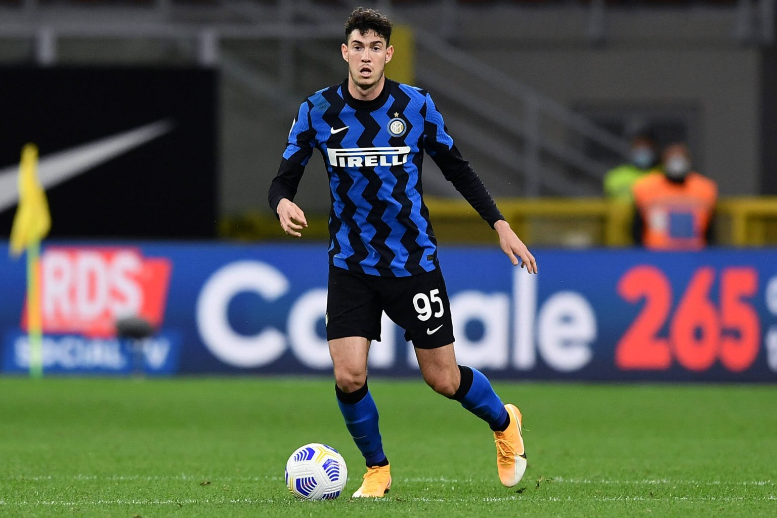 Bastoni, objeto de deseo del Barça / Cammy Anderson