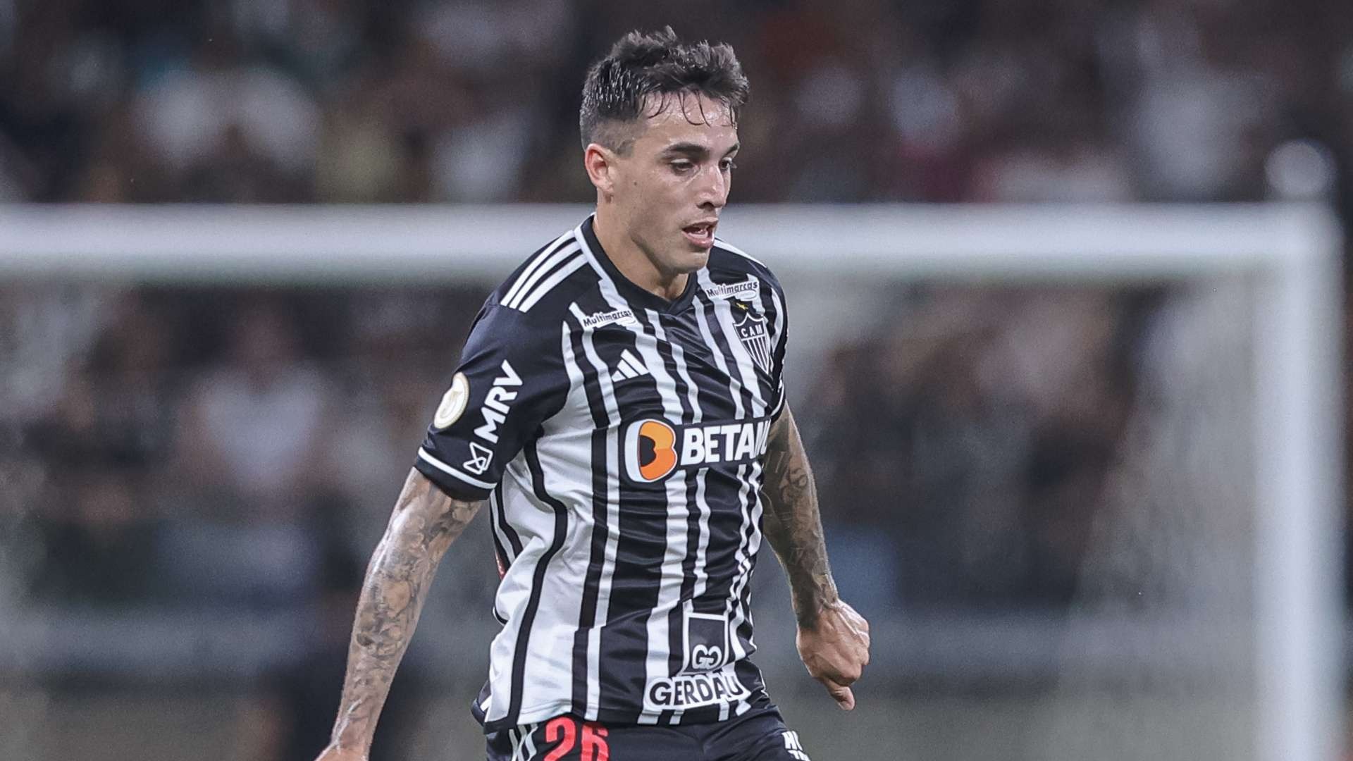 Renzo Saravia ficha por el Valencia