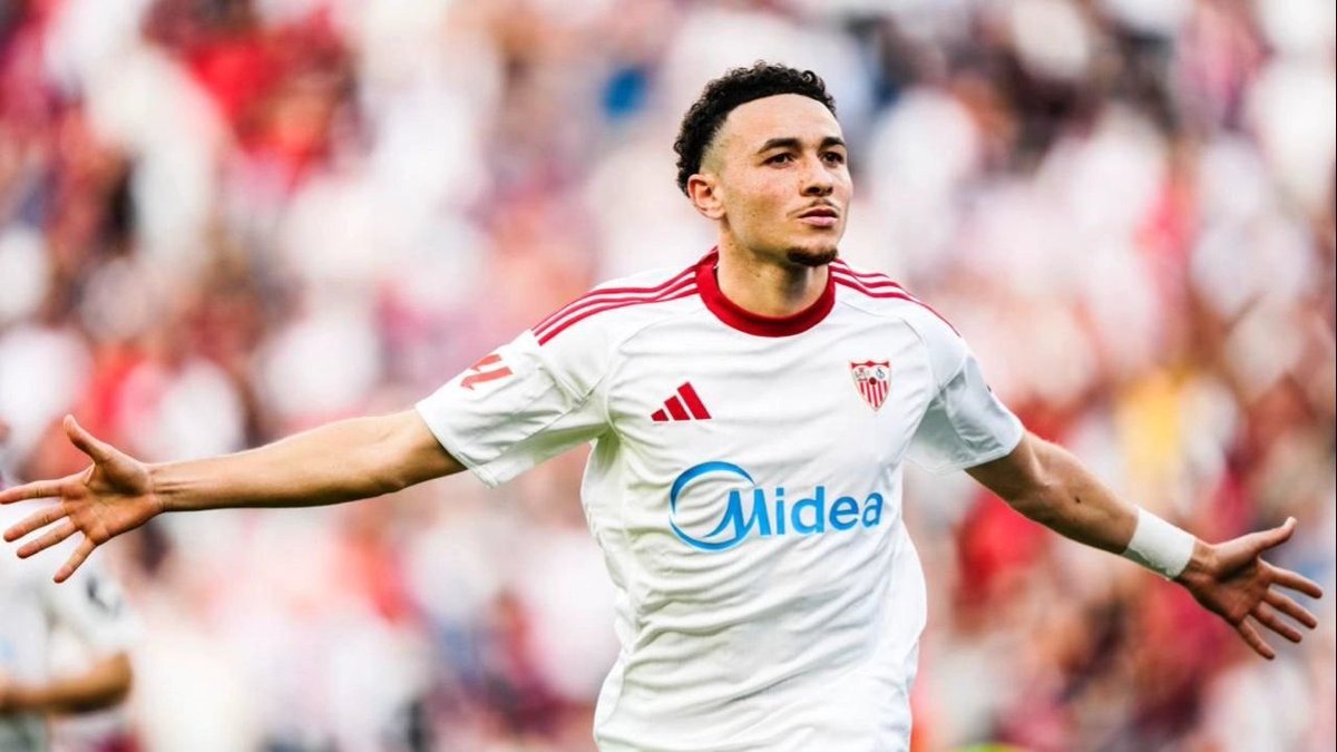 Offer of €20 million for Rubén Vargas - Sevilla