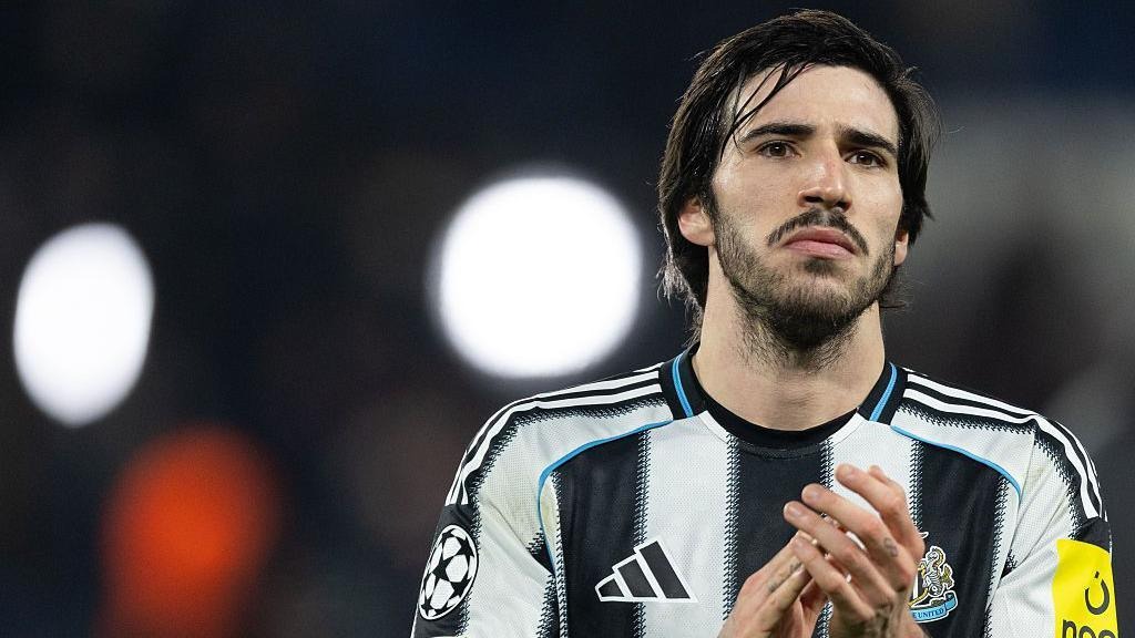 Sandro Tonali suena para el Real Madrid