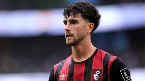 Emery presiona para que el Aston Villa cierre un fichaje a coste cero