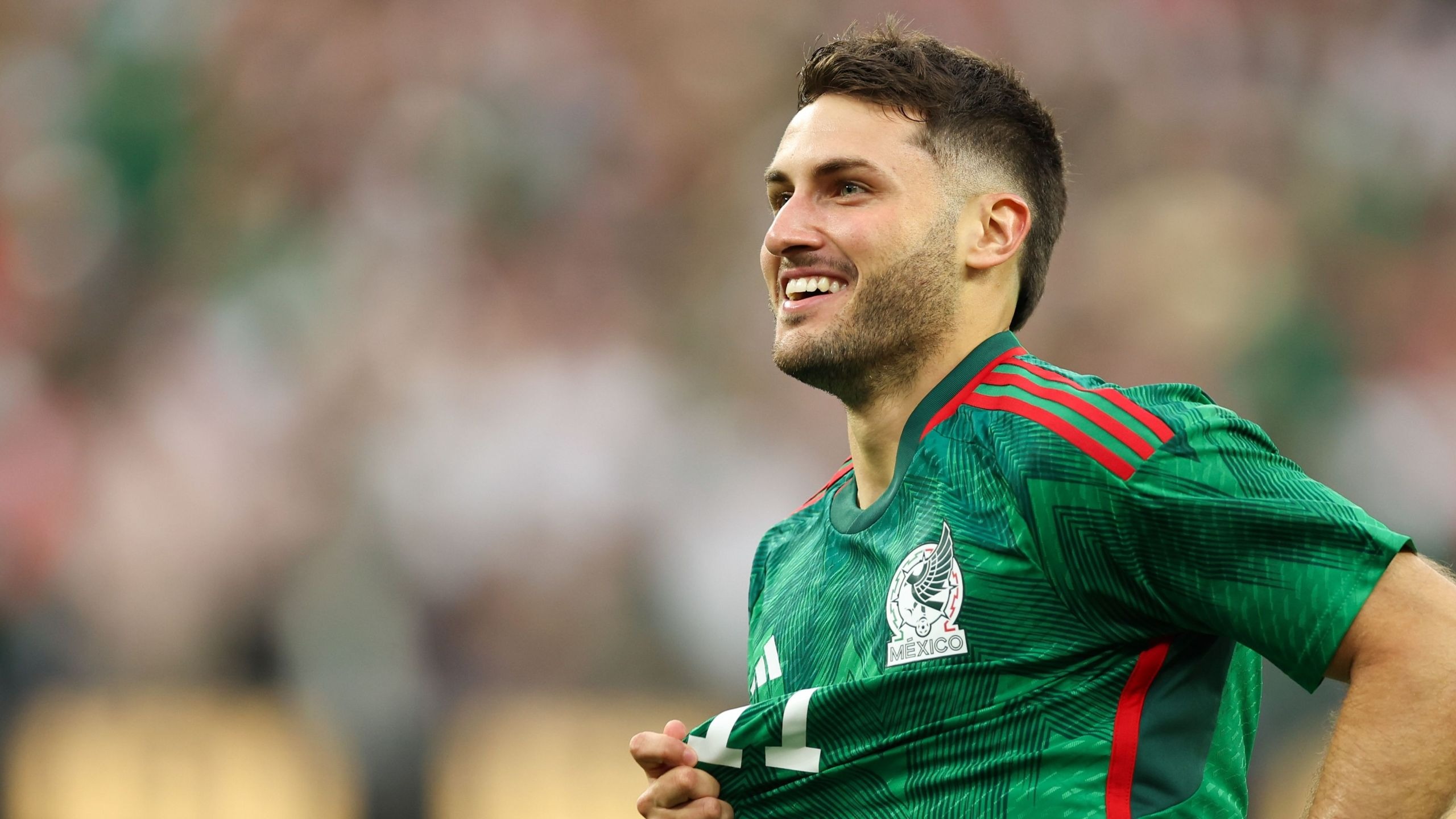 Sunderland tantea el fichaje de Santiago Giménez