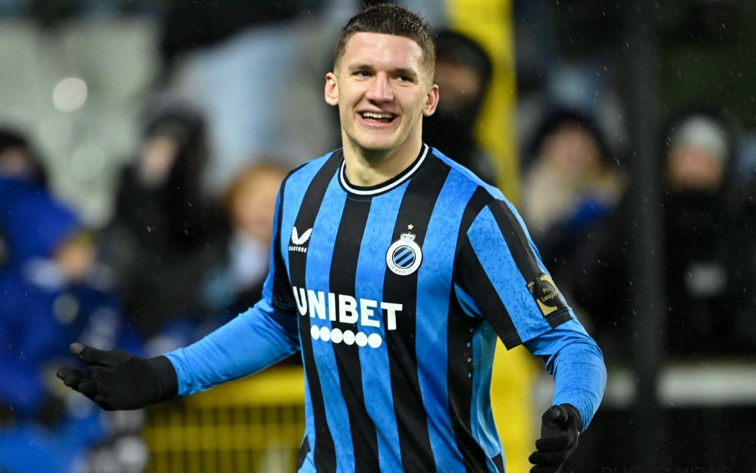 Tzolis, nuevo jugador del Arsenal / Imago