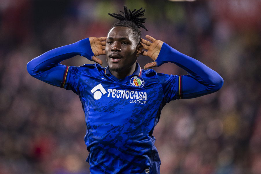 Uche jugará en el Crystal Palace