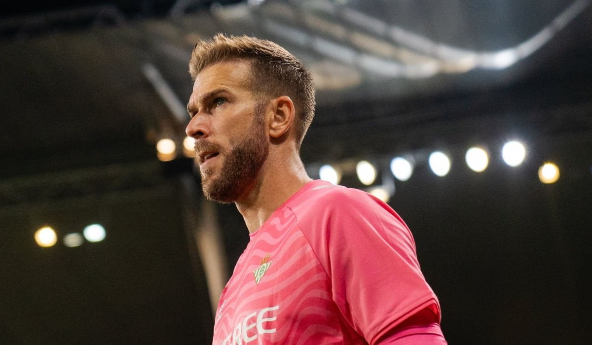 Adrián se va del Betis
