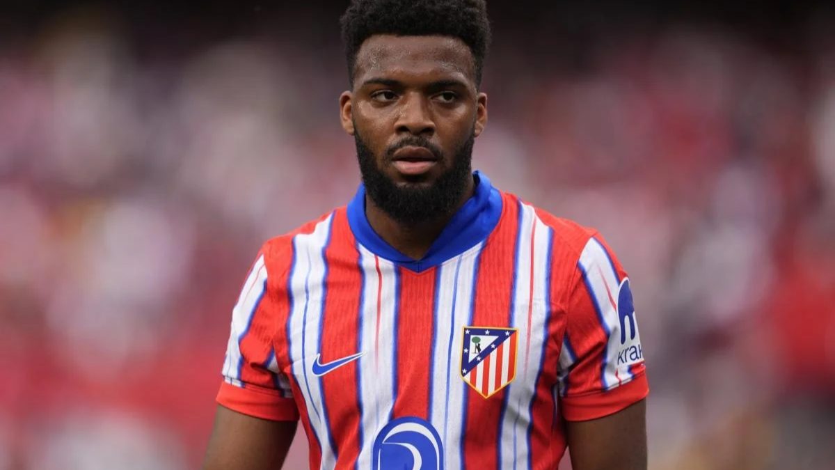 Thomas Lemar durante un partido con el Atlético de Madrid