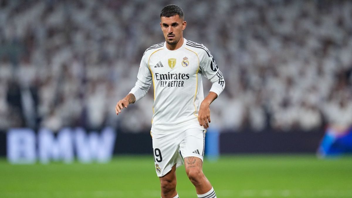 Dani Ceballos durante un partido con el Real Madrid