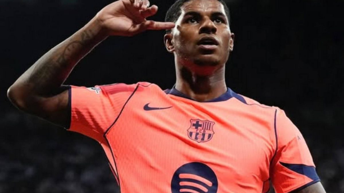 Marcus Rashford celebra un gol con el Barcelona