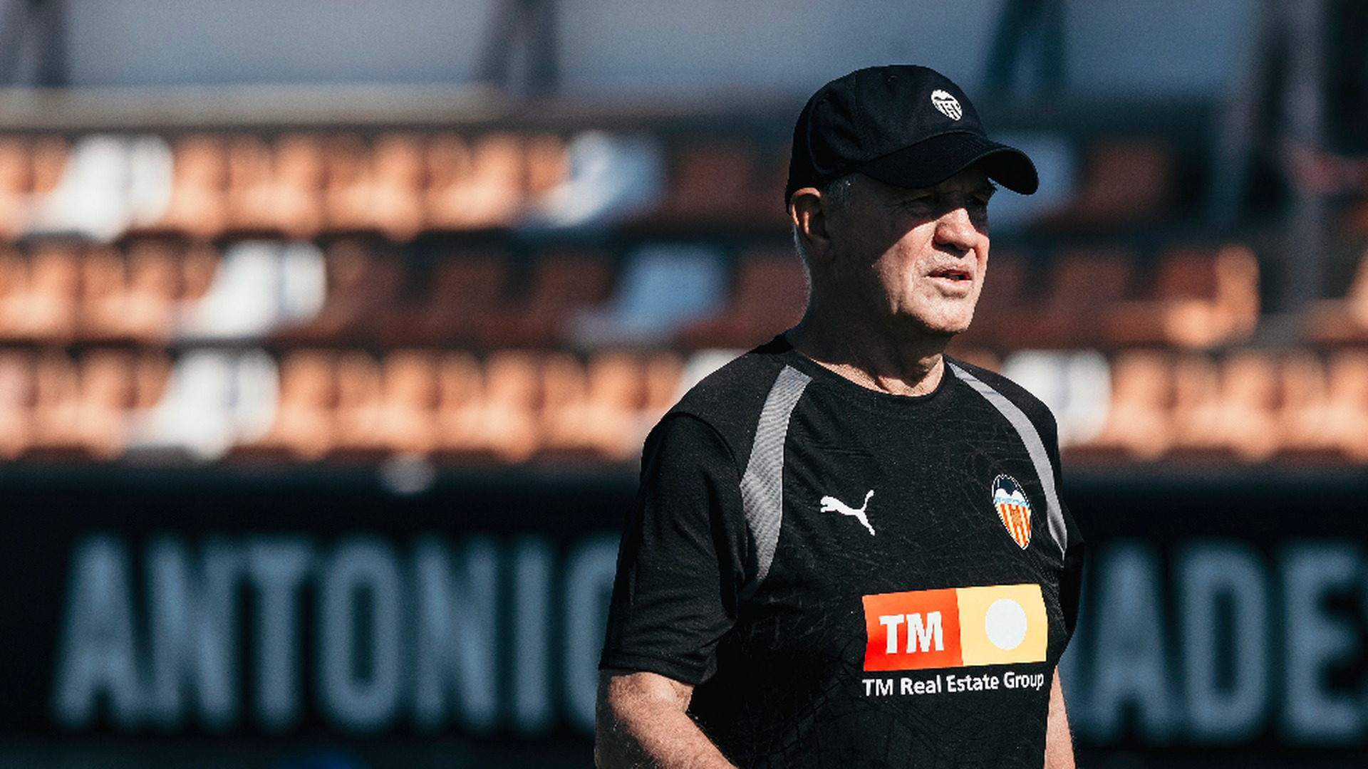 Aguirre no confía en la cantera del Valencia