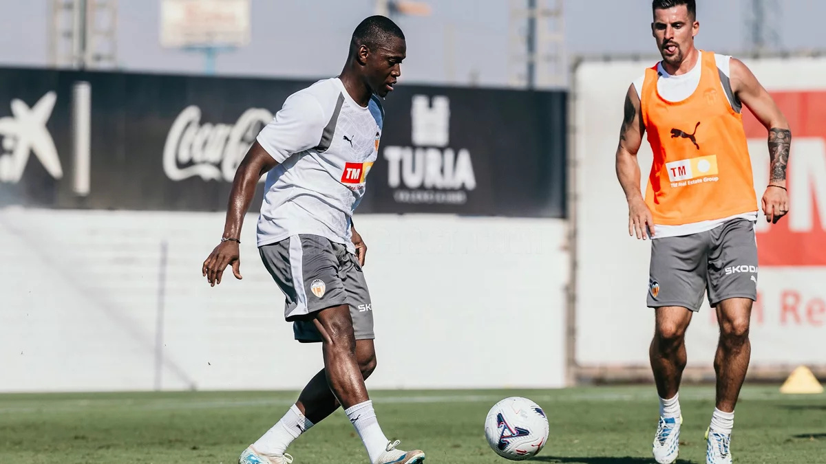 Aguirre se piensa el futuro de Dieng