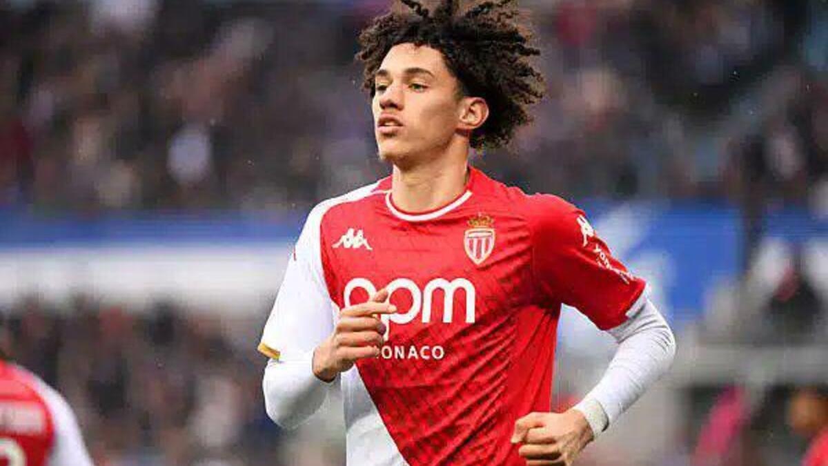 Akilouche, objetivo del PSG