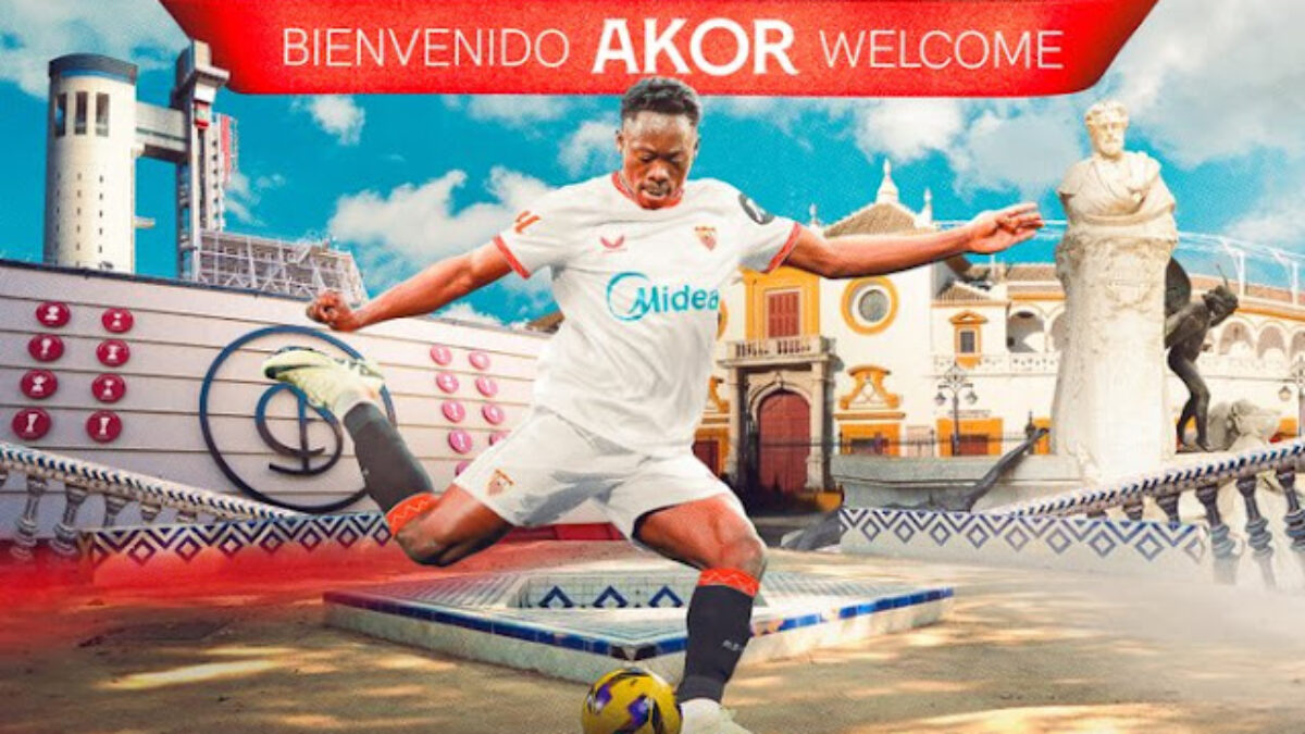Anuncio oficial del fichaje de Akor Adams por el Sevilla