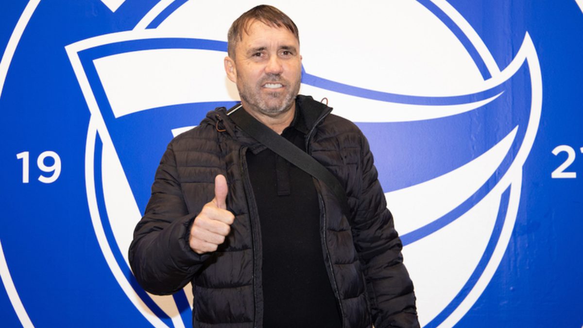 El Chacho Coudet durante su presentación con el Alavés