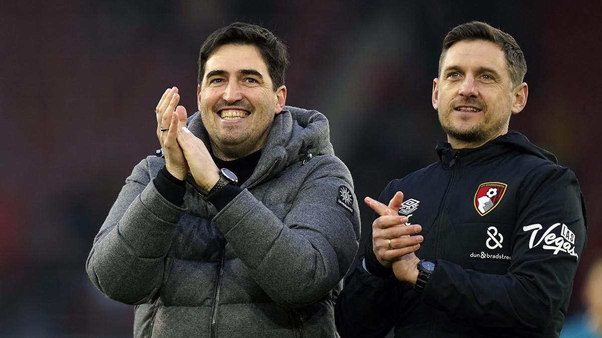 Andoni Iraola tras una victoria del Bournemouth