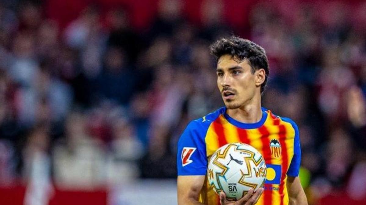 André Almeida rejects Swansea move