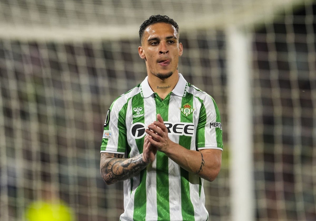 Antony, Real Betis' main target