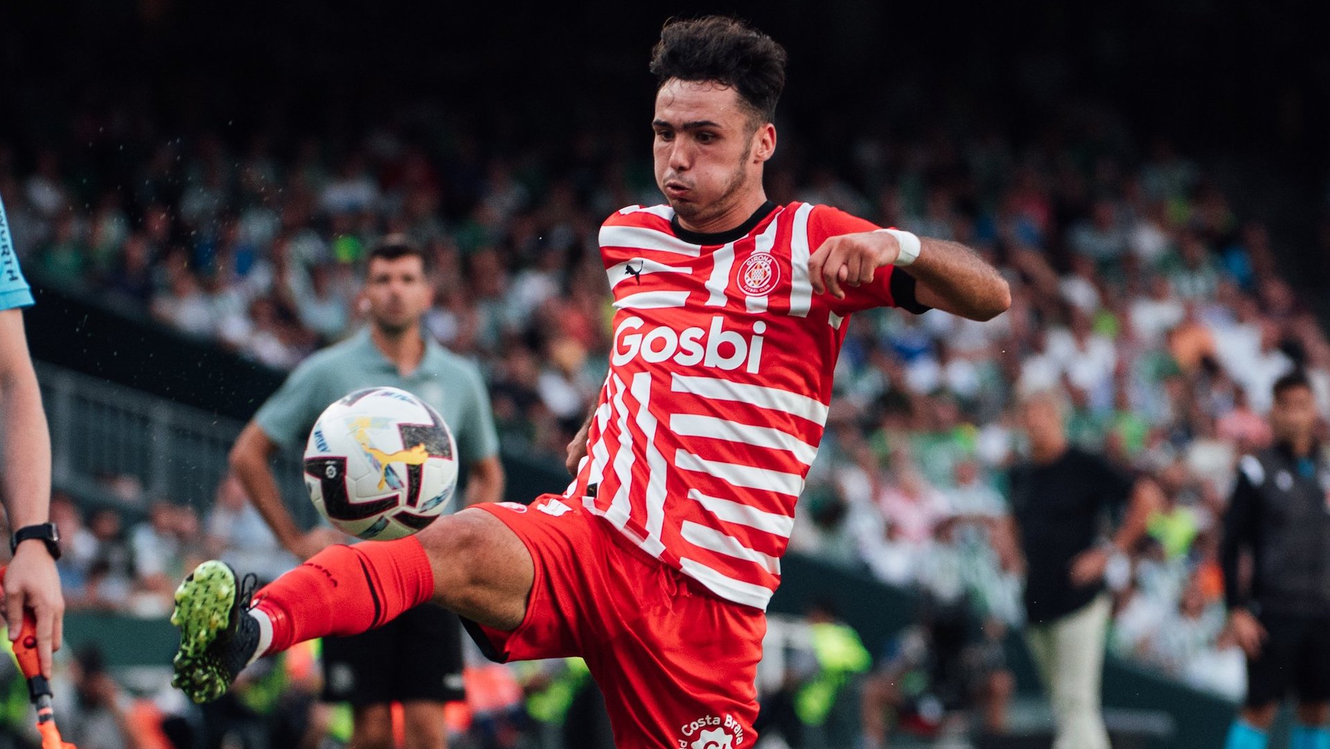 Arnau Martínez, en un partido con el Girona / Girona FC