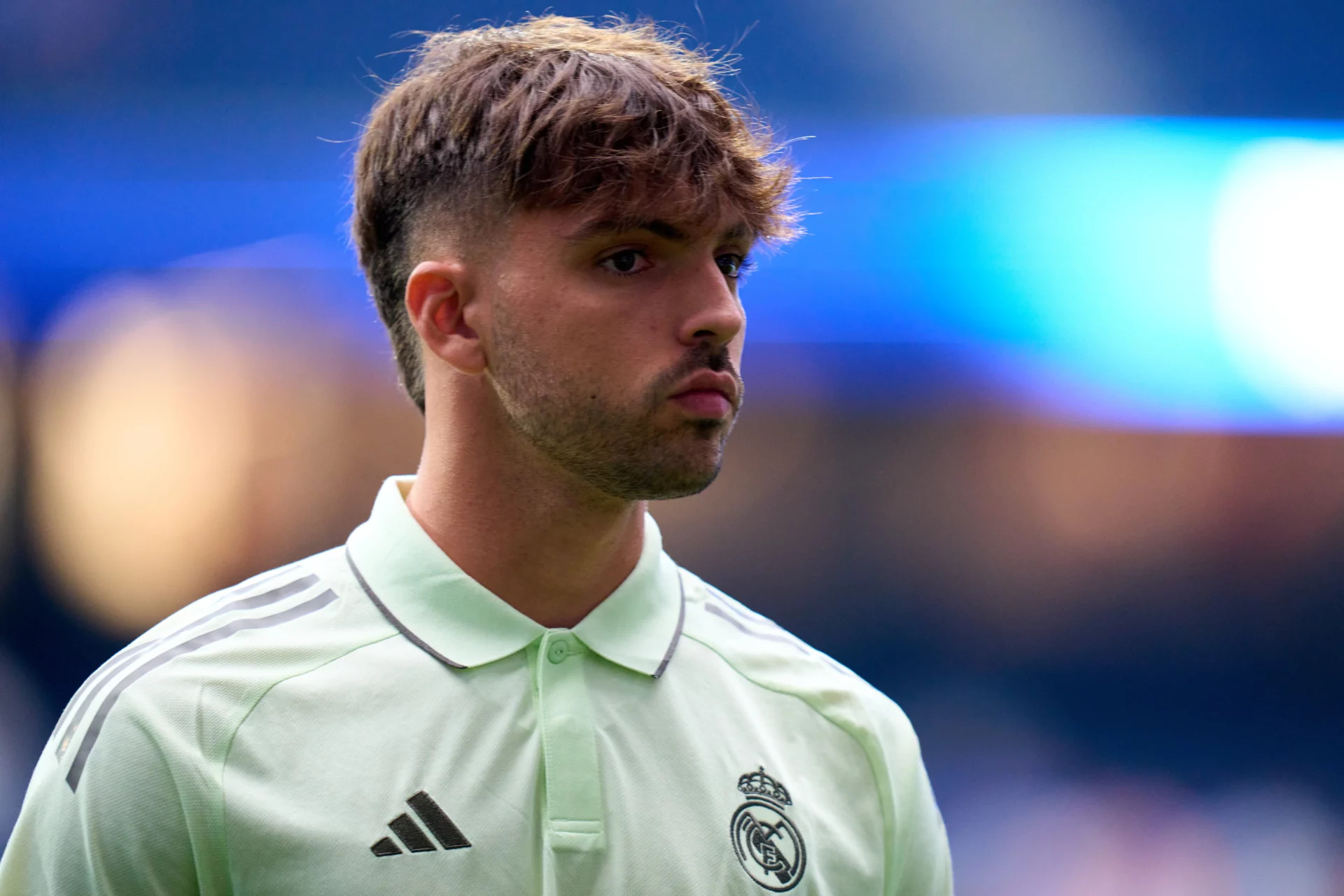 Asencio, between Everton and Besiktas
