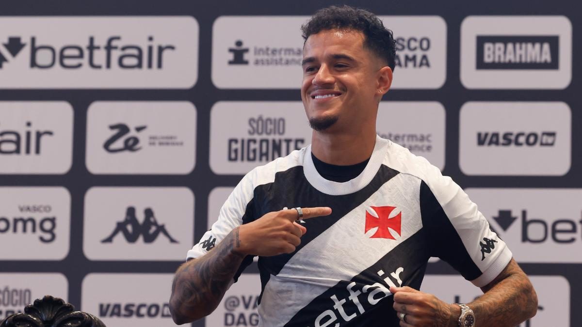 Philippe Coutinho durante su presentación con Vasco da Gama