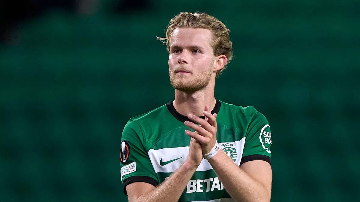 Morten Hjulmand during a match with Sporting de Portugal