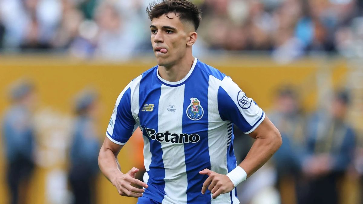 Gabri Veiga during a game with Porto at the Club World Cup