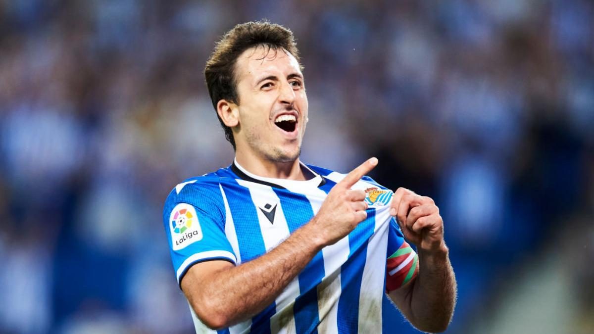 Mikel Oyarzabal celebra un gol con la Real Sociedad