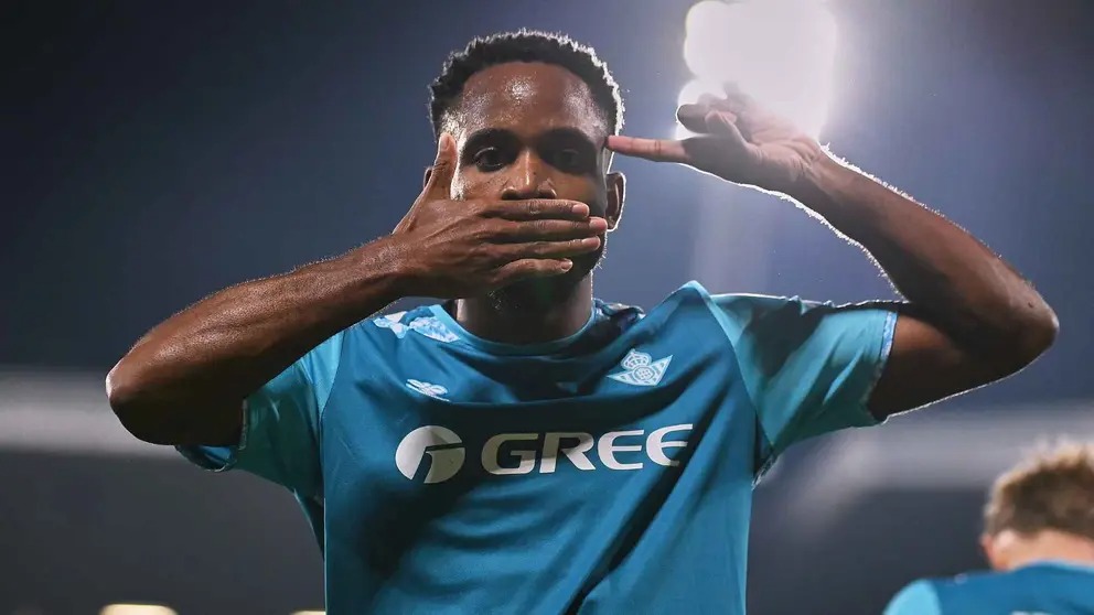 Bakambu changes Betis' opinion