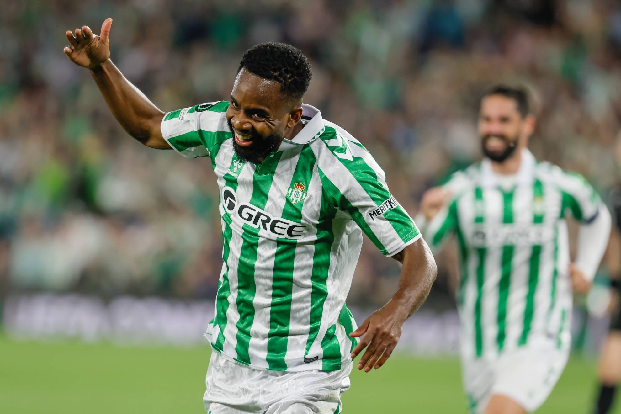 Bakambu has one foot out of Betis