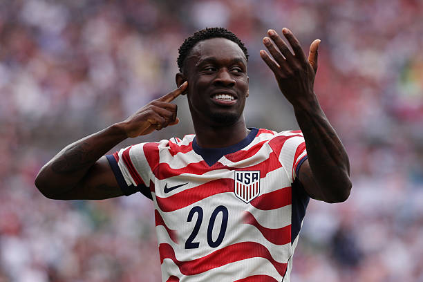 El PSG se interesa en el fichaje de Folarin Balogun
