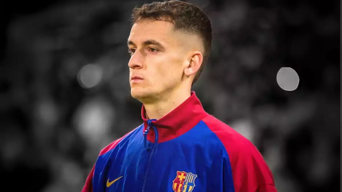 Marc Casadó antes de un partido con el FC Barcelona