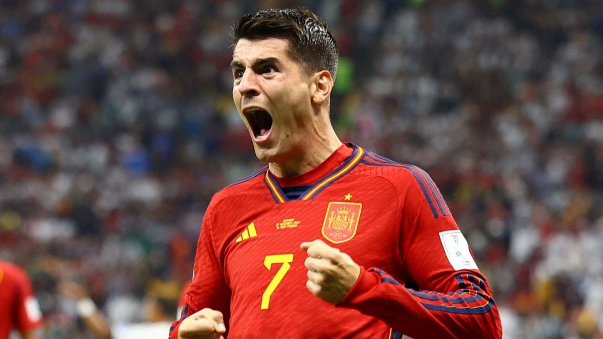 Álvaro Morata celebrates a goal scored with the Spanish national team