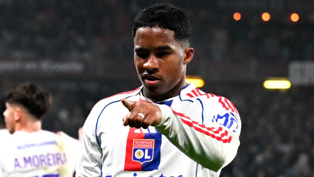 Endrick celebra un gol con el Olympique de Lyon