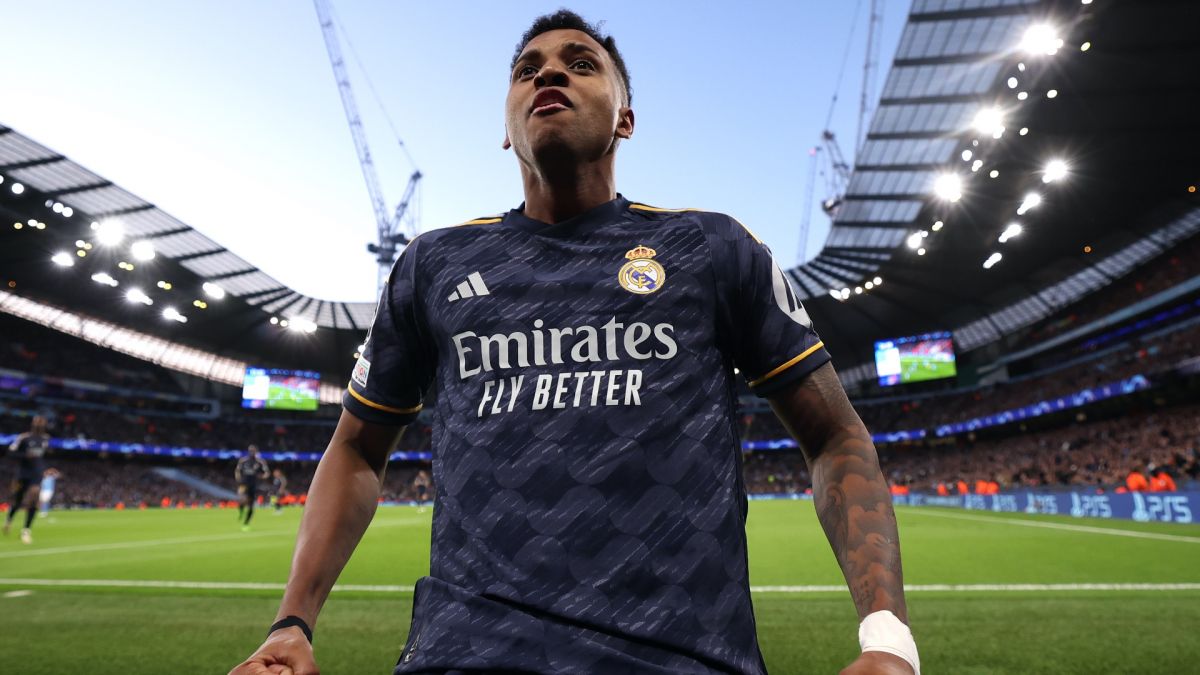 Rodrygo celebrates a goal scored with Real Madrid