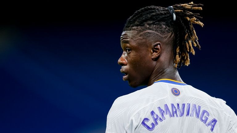 Camavinga tiene un pie fuera del Real Madrid
