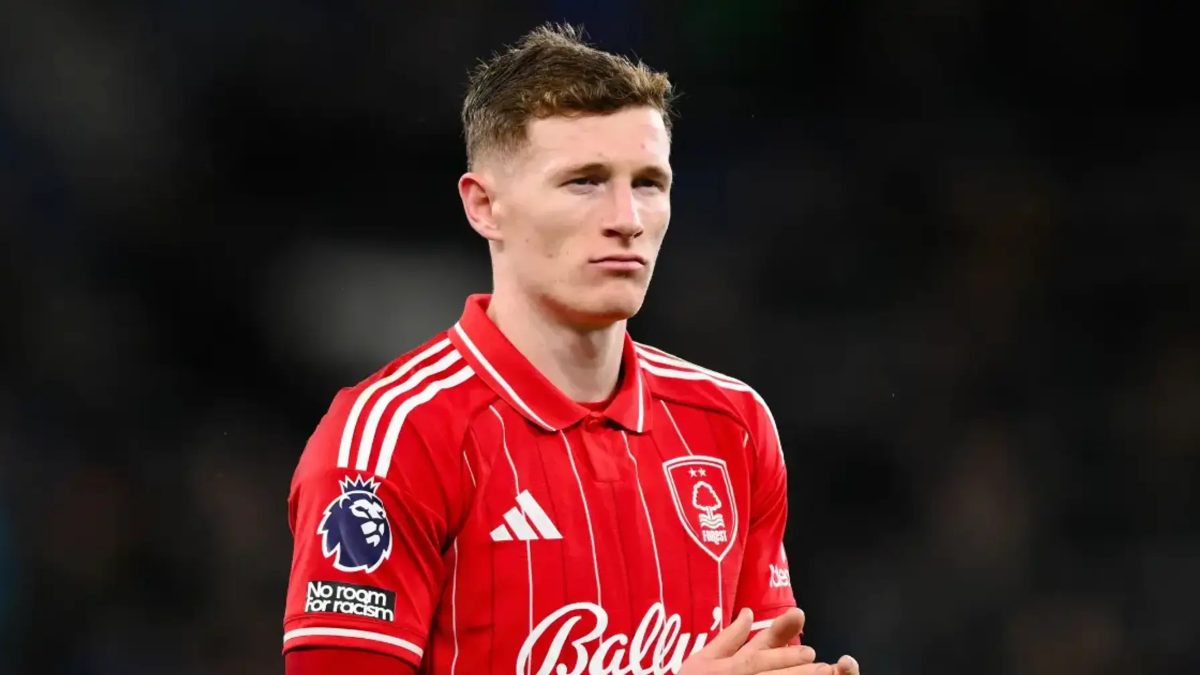 Elliot Anderson during a match with Nottingham Forest